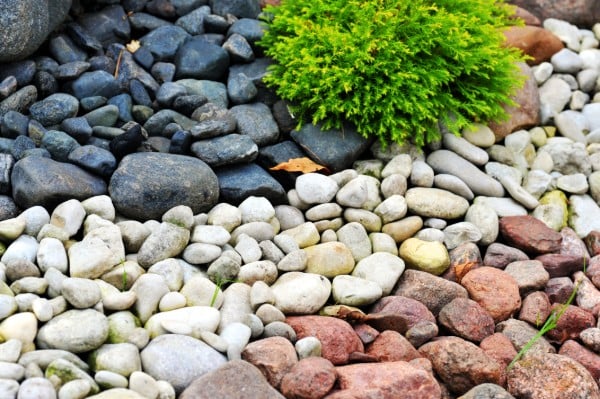 Landscaping With River Rock & Pebble